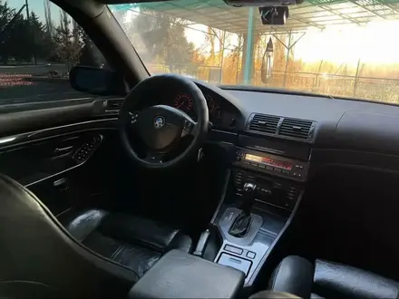 BMW 525 2000 года за 4 500 000 тг. в Алматы