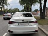 Lexus ES 250 2020 года за 20 900 000 тг. в Алматы – фото 4