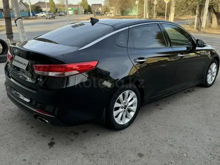 Kia Optima 2016 года за 5 650 000 тг. в Актобе – фото 4