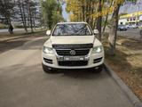 Volkswagen Touareg 2007 годаүшін7 500 000 тг. в Алматы – фото 2