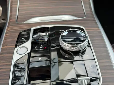 BMW X7 XDrive 40i 2025 года за 80 066 000 тг. в Уральск – фото 10