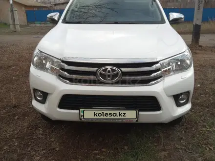 Toyota Hilux 2018 года за 17 400 000 тг. в Уральск – фото 2