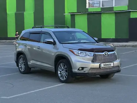 Toyota Highlander 2014 года за 19 000 000 тг. в Семей – фото 4