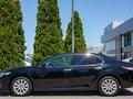 Toyota Camry 2020 года за 13 790 000 тг. в Алматы – фото 4