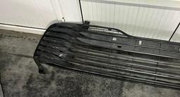 Решетка в бампер 70 le тойота камри бу оригинал за 60 000 тг. в Алматы – фото 2