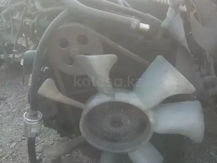 Ka24E — бензин двигатель 2.4 л Nissan Terrano за 400 000 тг. в Шымкент – фото 2