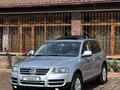 Volkswagen Touareg 2005 года за 6 100 000 тг. в Алматы