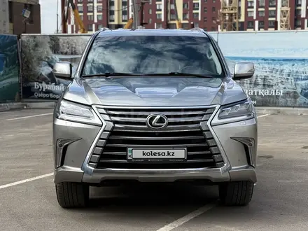 Lexus LX 570 2017 года за 43 000 000 тг. в Астана – фото 2