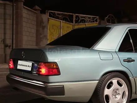 Mercedes-Benz E 280 1990 года за 3 350 000 тг. в Шымкент – фото 3