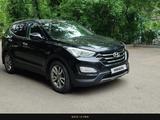 Hyundai Santa Fe 2013 годаүшін8 500 000 тг. в Алматы