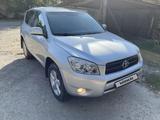 Toyota RAV4 2006 года за 7 600 000 тг. в Тараз – фото 2