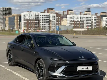 Hyundai Sonata 2024 года за 14 900 000 тг. в Астана – фото 3