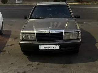Mercedes-Benz 190