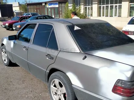 Mercedes-Benz E 260 1993 года за 1 100 000 тг. в Тараз