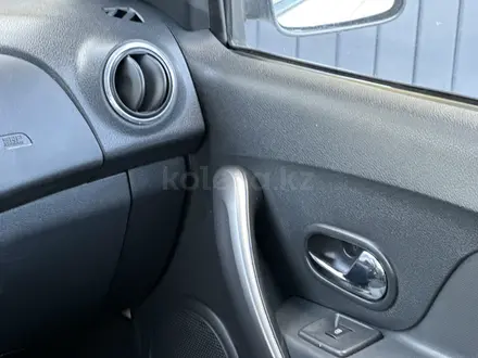 Renault Logan 2016 года за 3 800 000 тг. в Актобе – фото 6