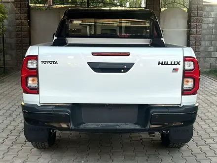 Toyota Hilux 2026 года за 31 700 000 тг. в Алматы – фото 6
