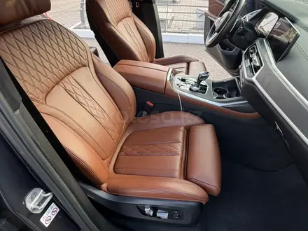 BMW X7 2021 года за 51 000 000 тг. в Астана – фото 11