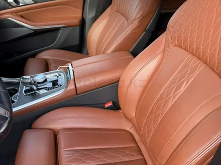BMW X7 2021 года за 51 000 000 тг. в Астана – фото 6