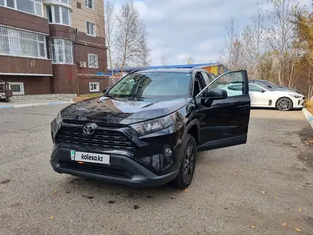 Toyota RAV4 2021 года за 16 500 000 тг. в Усть-Каменогорск