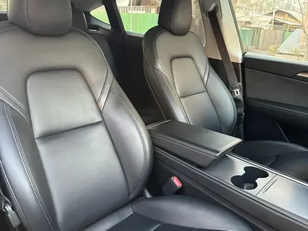 Tesla Model Y 2023 года за 21 000 000 тг. в Алматы – фото 9