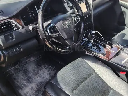 Toyota Camry 2015 года за 9 500 000 тг. в Актау – фото 8