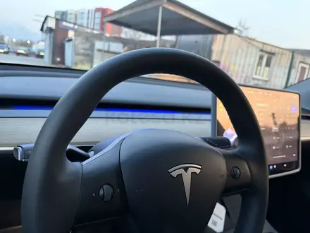 Tesla Model Y 2023 года за 12 500 000 тг. в Алматы – фото 7