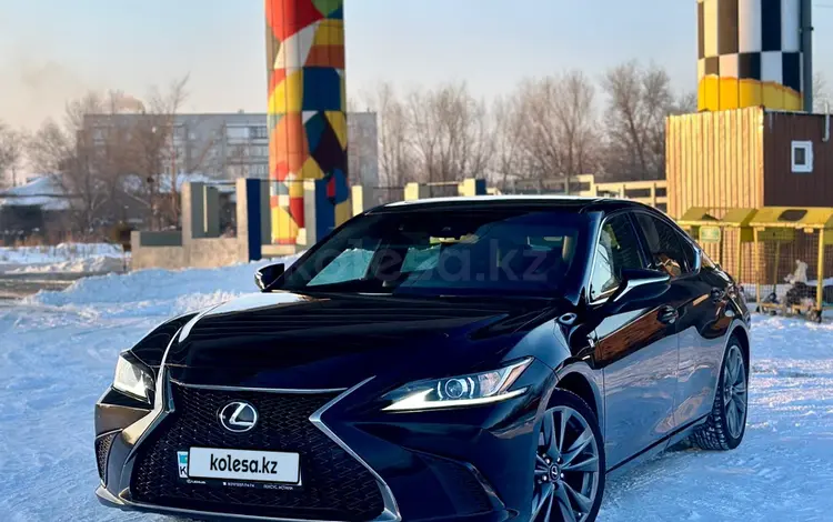 Lexus ES 350 2021 года за 27 000 000 тг. в Семей