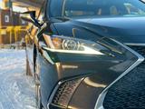 Lexus ES 350 2021 года за 23 500 000 тг. в Семей – фото 3