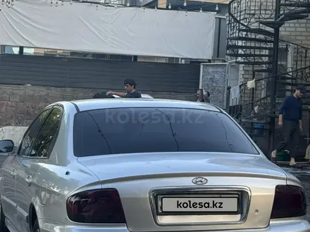 Hyundai Sonata 2001 года за 1 500 000 тг. в Шымкент – фото 5