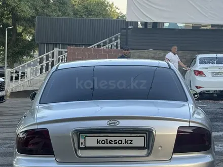 Hyundai Sonata 2001 года за 1 500 000 тг. в Шымкент – фото 6
