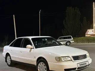 Audi 100