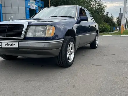 Mercedes-Benz E 260 1991 года за 1 300 000 тг. в Костанай – фото 12