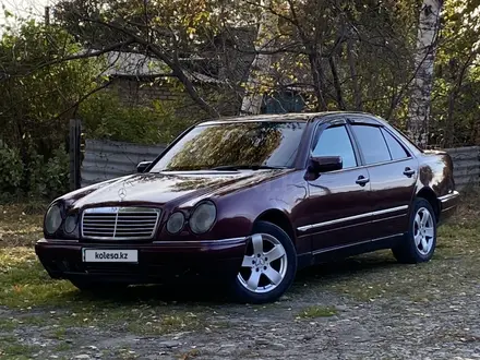 Mercedes-Benz E 230 1995 года за 2 700 000 тг. в Усть-Каменогорск – фото 4