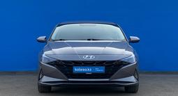 Hyundai Elantra 2023 года за 9 660 000 тг. в Алматы – фото 2