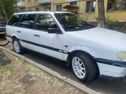 Volkswagen Passat 1995 года за 1 420 000 тг. в Астана