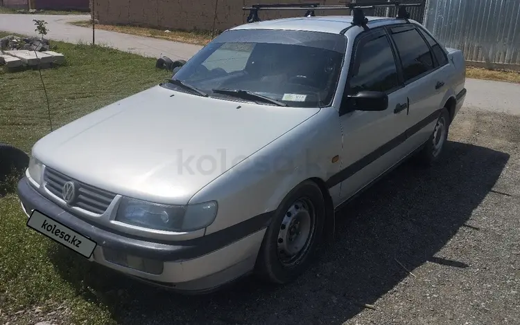 Volkswagen Passat 1996 годаүшін1 300 000 тг. в Тараз