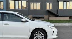 Toyota Camry 2015 года за 10 350 000 тг. в Усть-Каменогорск – фото 4