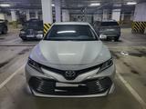 Toyota Camry 2019 года за 13 600 000 тг. в Астана – фото 5