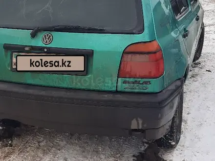 Volkswagen Golf 1995 года за 835 000 тг. в Уральск – фото 2