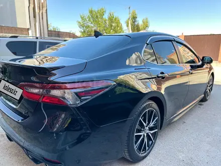 Toyota Camry 2021 года за 12 600 000 тг. в Кызылорда – фото 5