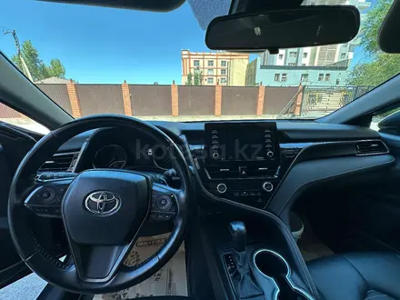 Toyota Camry 2021 года за 12 600 000 тг. в Кызылорда – фото 9