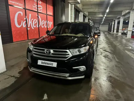 Toyota Highlander 2012 года за 14 000 000 тг. в Алматы