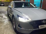 Hyundai Sonata 2021 года за 9 500 000 тг. в Астана – фото 3
