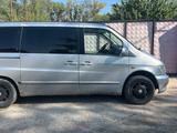Mercedes-Benz V 200 2001 года за 2 700 000 тг. в Ащибулак – фото 2