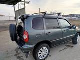 Chevrolet Niva 2007 года за 1 850 000 тг. в Атырау – фото 2
