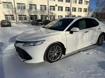 Toyota Camry 2019 года за 11 000 000 тг. в Щучинск