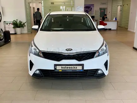 Kia Rio 2021 года за 8 590 000 тг. в Астана – фото 2