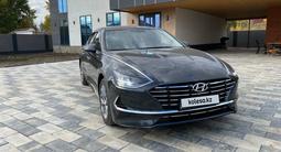 Hyundai Sonata 2020 года за 10 800 000 тг. в Атырау – фото 2