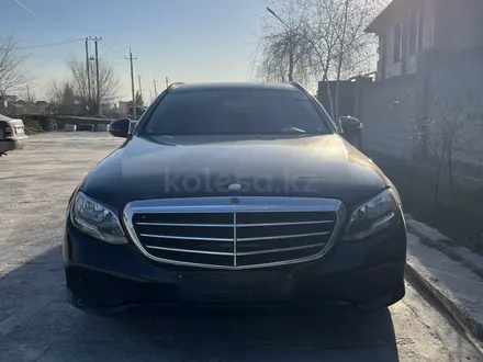 Mercedes-Benz E 200 2018 года за 15 500 000 тг. в Алматы – фото 3