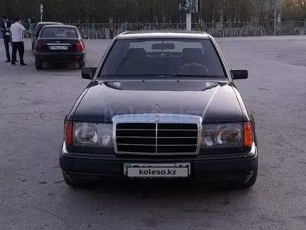 Mercedes-Benz E 230 1991 года за 1 500 000 тг. в Кызылорда – фото 17